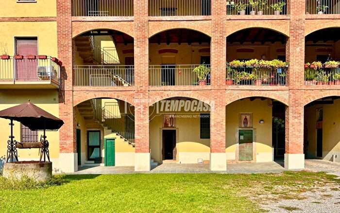 Casa bilocale in vendita in Via Bocconi, Monticello Brianza