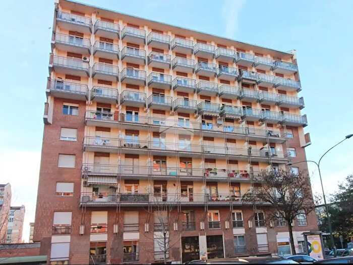 Appartamento bilocale in vendita in Corso Benedetto Croce, Torino