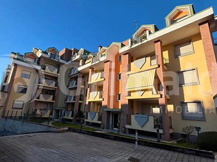 Appartamento trilocale in vendita in Via Bellini, Abbiategrasso