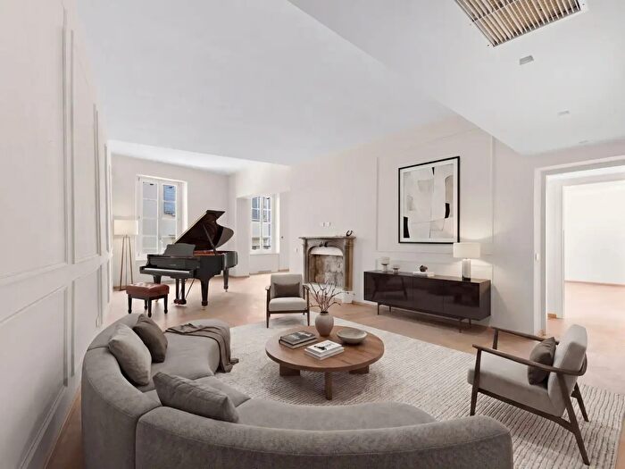 Appartamento con 5 locali in vendita in Firenze