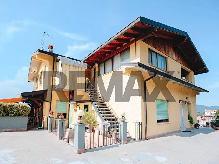 Appartamento bilocale in vendita in Via Alcide De Gasperi, Provaglio D'Iseo