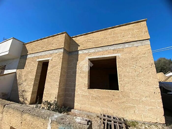 Casa monolocale in vendita in Via Capilungo, Alliste