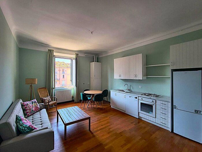 Appartamento trilocale in affitto in Porta Romana Medaglie dOro, Milano