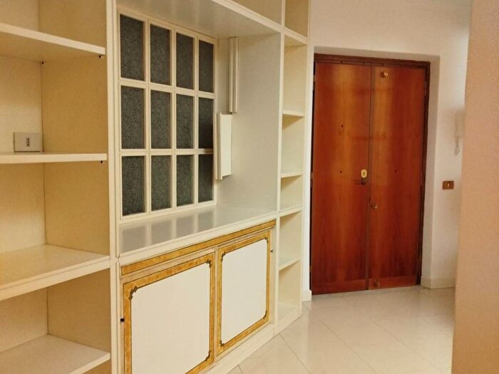 Appartamento quadrilocale in affitto in Piazza delle Muse, Parioli, Roma