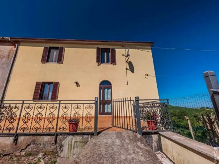 Casa con 5 locali in vendita in Strada Provinciale Scansanese, Scansano