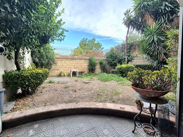 Appartamento con 5 locali in vendita in Corso Umberto, Caivano