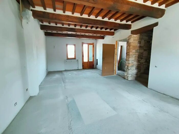 Casa con 11 locali in vendita in Agliana