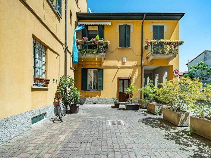 Case in Vendita e in Affitto - 3