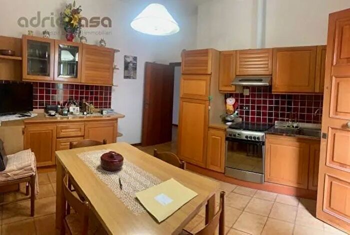 Casa con 5 locali in vendita in Via Liguria, Riccione