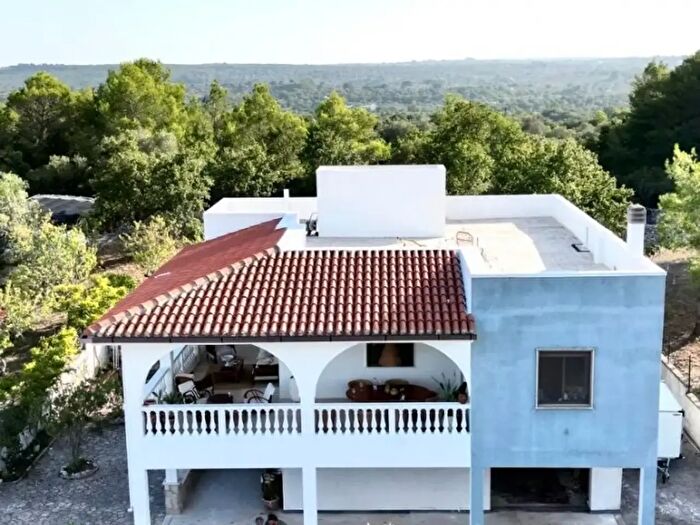 Casa con 6 locali in vendita in Strada Pascarosa, Ostuni