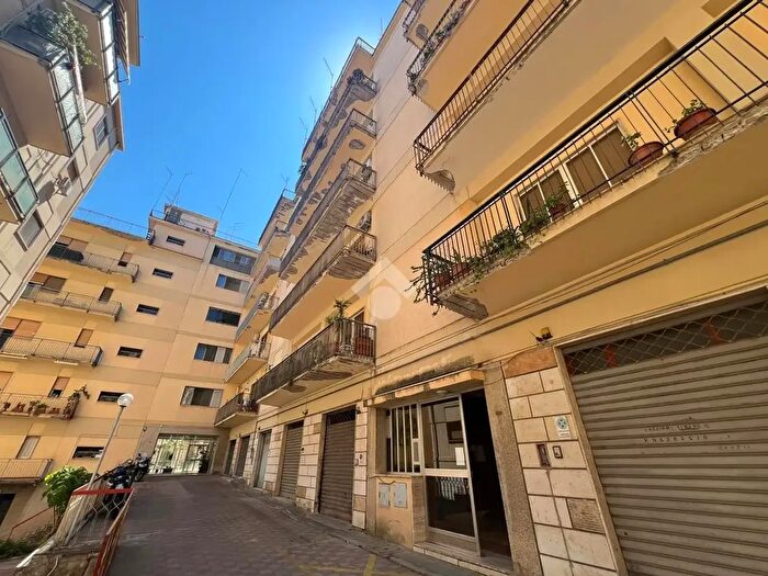 Appartamento con 5 locali in vendita in Via Sant'Antonio al Santuario, Reggio di Calabria