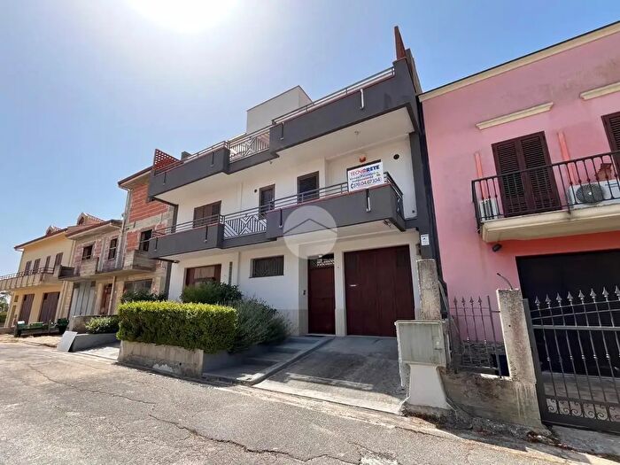 Casa con 6 locali in vendita in Via Don Pino Puglisi, CalatafimiSegesta