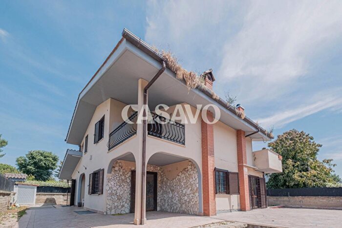 Casa con 12 locali in vendita in Cerveteri