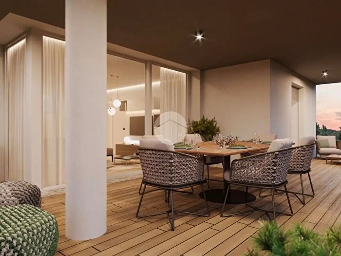 Appartamento trilocale in vendita in Via Fratelli Cervi, Biassono