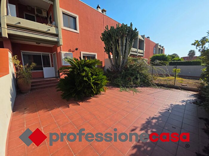 Casa quadrilocale in vendita in Via Francesco Como, Taranto