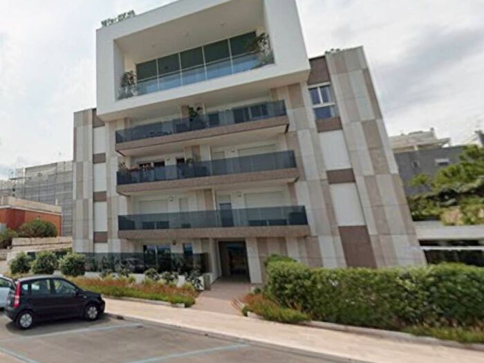 Casa trilocale in affitto in Lungomare Cristoforo Colombo, Trani