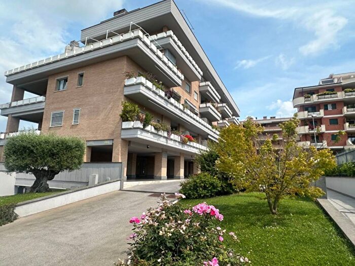 Appartamento monolocale in affitto in Via Nadir Quinto, Mezzocammino, Roma