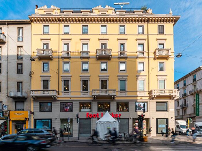 Appartamento quadrilocale in affitto in Via San Gregorio, Buenos Aires, Milano