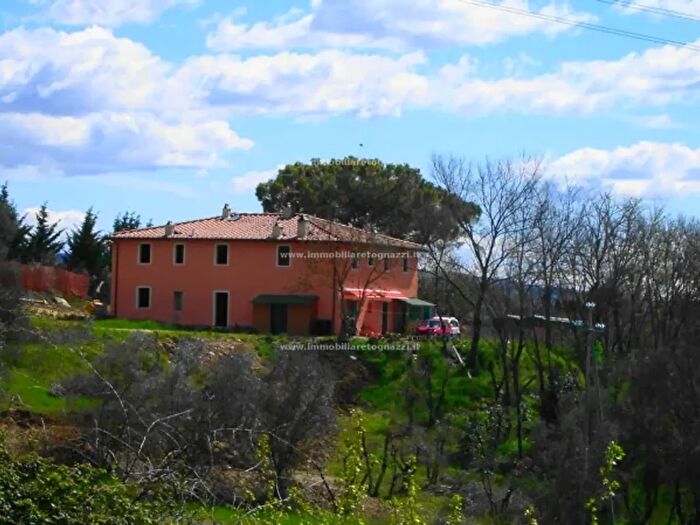 Casa quadrilocale in vendita in Località Pino, Certaldo