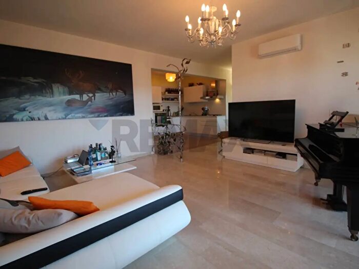 Appartamento quadrilocale in vendita in Via Petos, Ponteranica