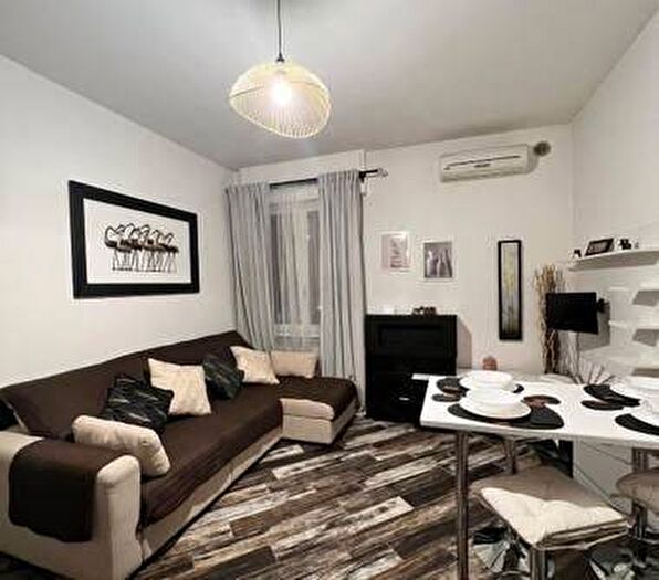 Appartamento monolocale in affitto in Via Andrea Solari, Solari, Milano