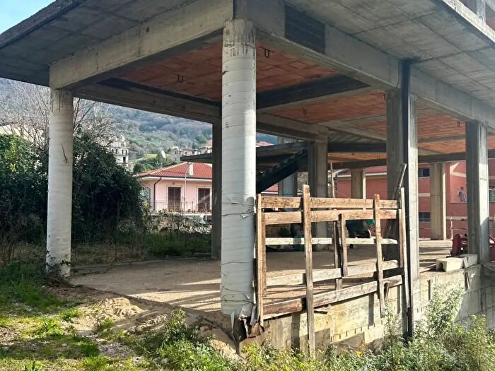 Casa trilocale in vendita in Via Giovanni Pascoli, Marcellina