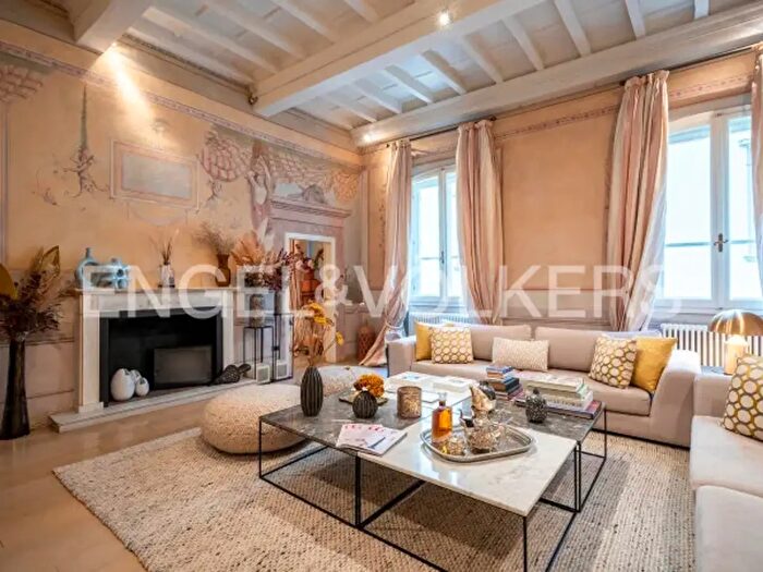 Appartamento con 6 locali in affitto in Via di Santo Spirito, Firenze