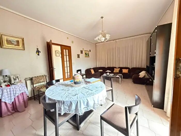 Casa con 5 locali in vendita in Via Raffaele Leone, Riposto