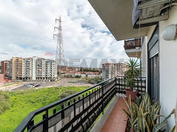 Appartamento quadrilocale in vendita in Viale Nitta, Catania