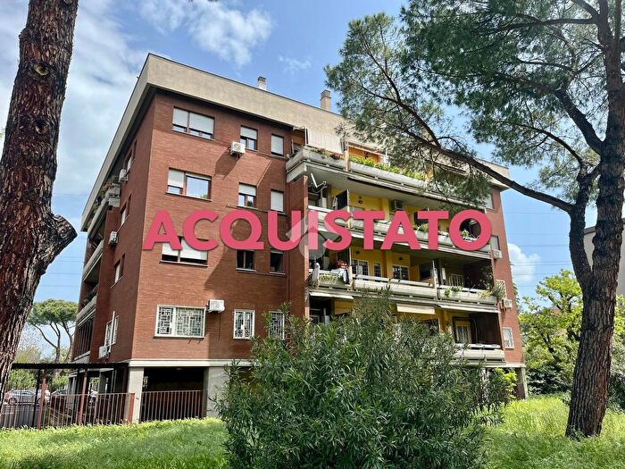 Appartamento bilocale in vendita in Viale Bruno Pelizzi, Roma