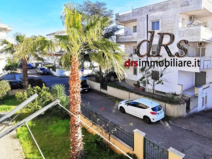 Appartamento trilocale in vendita in Via Umbria, Pisticci