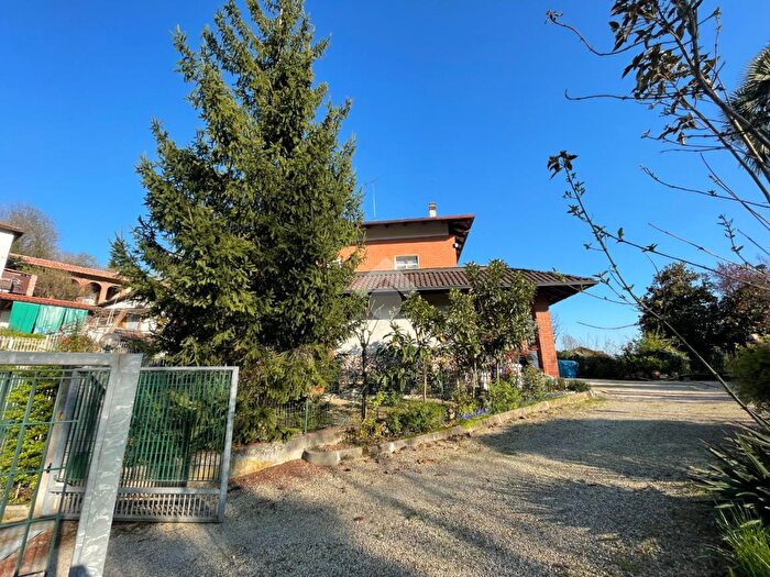 Appartamento con 5 locali in vendita in Via Pavarolo, Baldissero Torinese