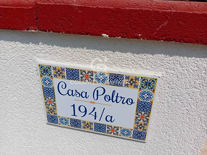 Appartamento con 7 locali in vendita in Viale della Pace a, Scicli