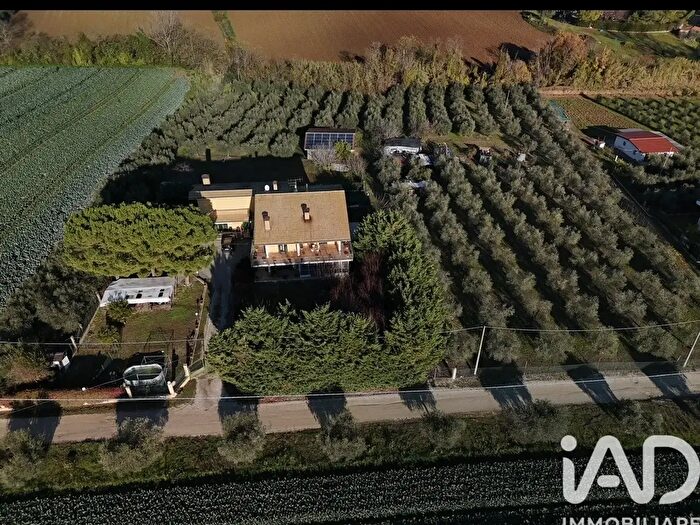 Casa con 10 locali in vendita in Via San Nicolai, Giulianova