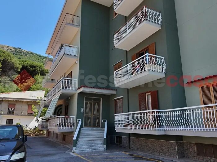 Appartamento trilocale in vendita in Via Monsignor Francesco Trotta, Mercato San Severino