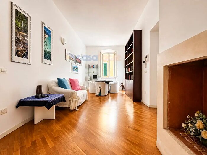 Appartamento trilocale in vendita in Via Garibaldi, Terni