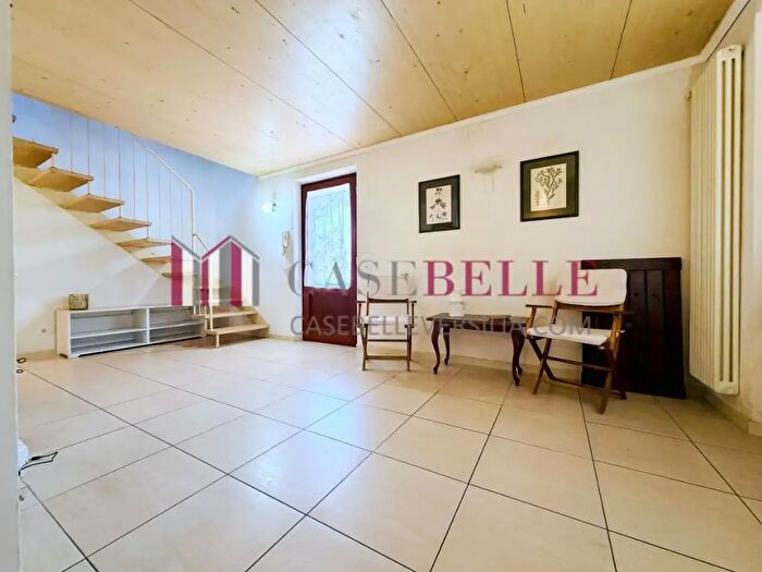 Casa con 5 locali in vendita in Pietrasanta