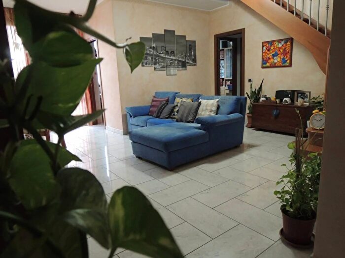 Appartamento con 6 locali in vendita in Via Alcide De Gasperi Castelfranco Emilia Modena, Castelfranco Emilia