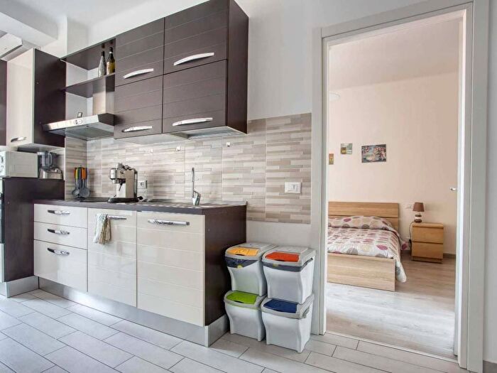 Appartamento bilocale in affitto in Via Melchiorre Delfico, Ghisolfa Mac Mahon, Milano