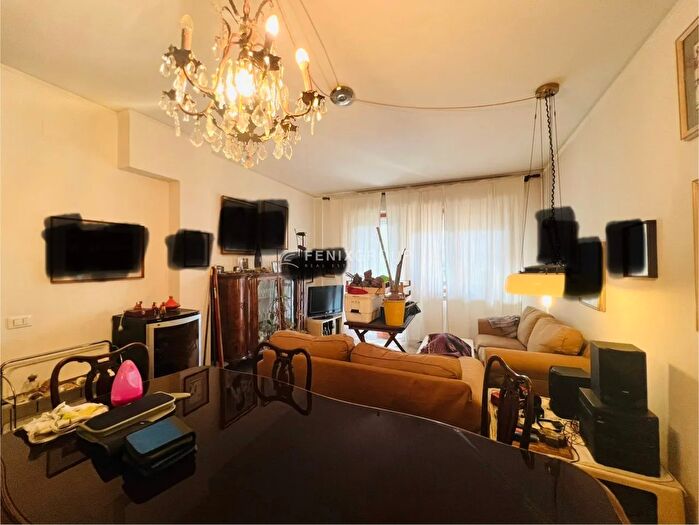 Appartamento trilocale in vendita in Via Luigi Pellizzo, Padova