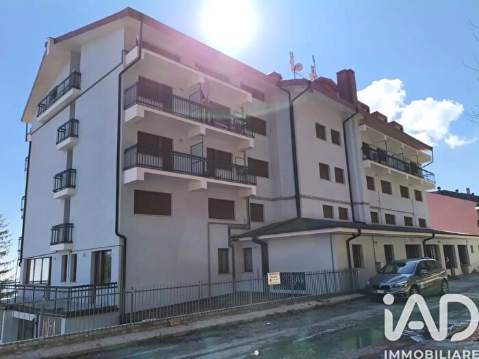 Appartamento bilocale in vendita in Frazione Localita Sassotetto, Sarnano