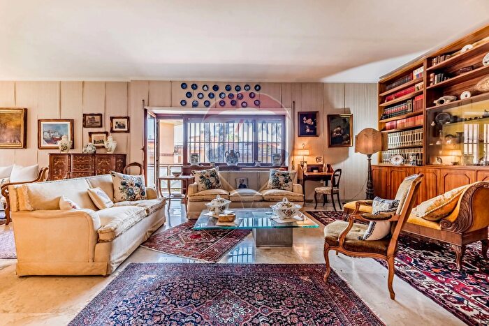 Appartamento quadrilocale in vendita in Via Cassia, Roma