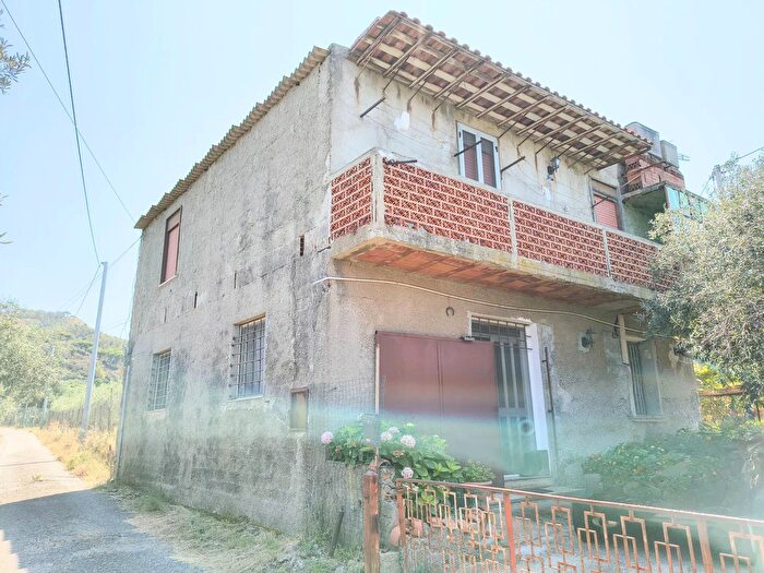 Casa quadrilocale in vendita in Messina