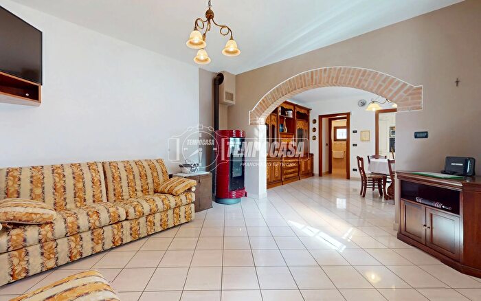 Appartamento con 6 locali in vendita in Via SantApollinare, Valsamoggia