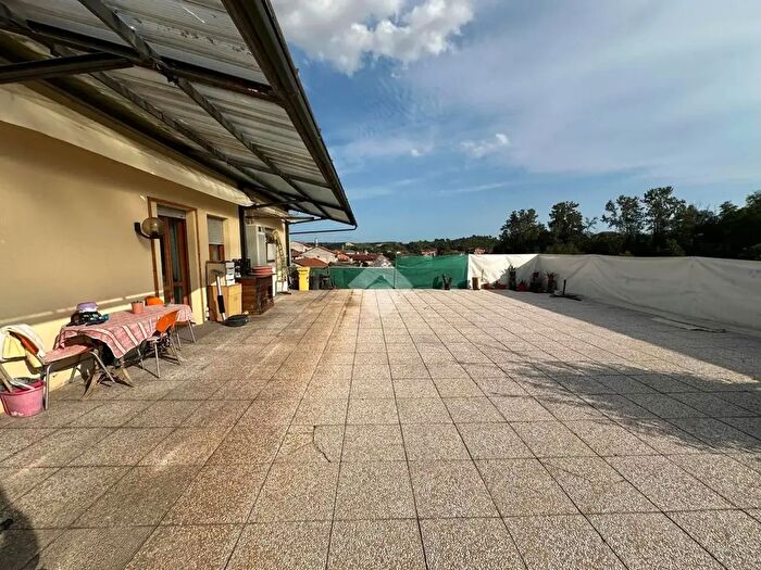Appartamento con 5 locali in vendita in Via Torino, Canale