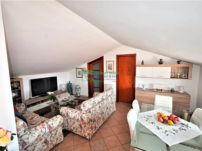 Casa trilocale in affitto in Ragusa