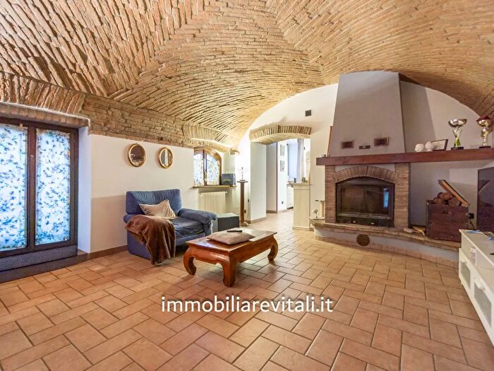 Casa quadrilocale in vendita in Via Centovera, San Giorgio Piacentino