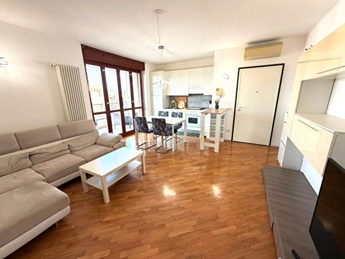 Appartamento bilocale in affitto in Via Giuseppe Verdi, Mezzate, Peschiera Borromeo