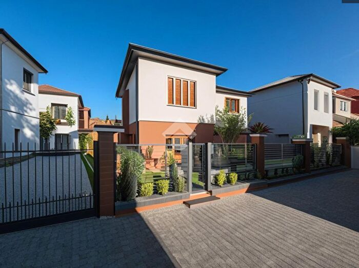 Casa con 6 locali in vendita in Via Matteotti, Spinea