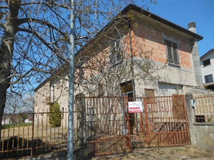 Casa con 7 locali in vendita in Sp, Roccaromana